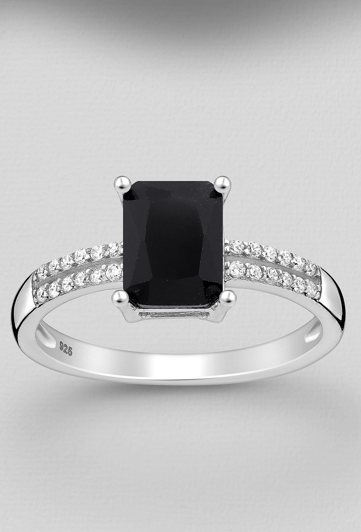 Silver Ring Paulene Onyx